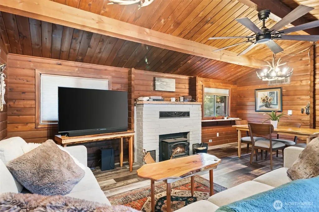 9361 Misery Point Road NW Seabeck WA 98380