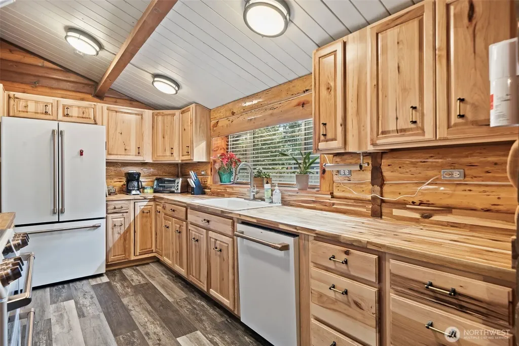 9361 Misery Point Road NW Seabeck WA 98380