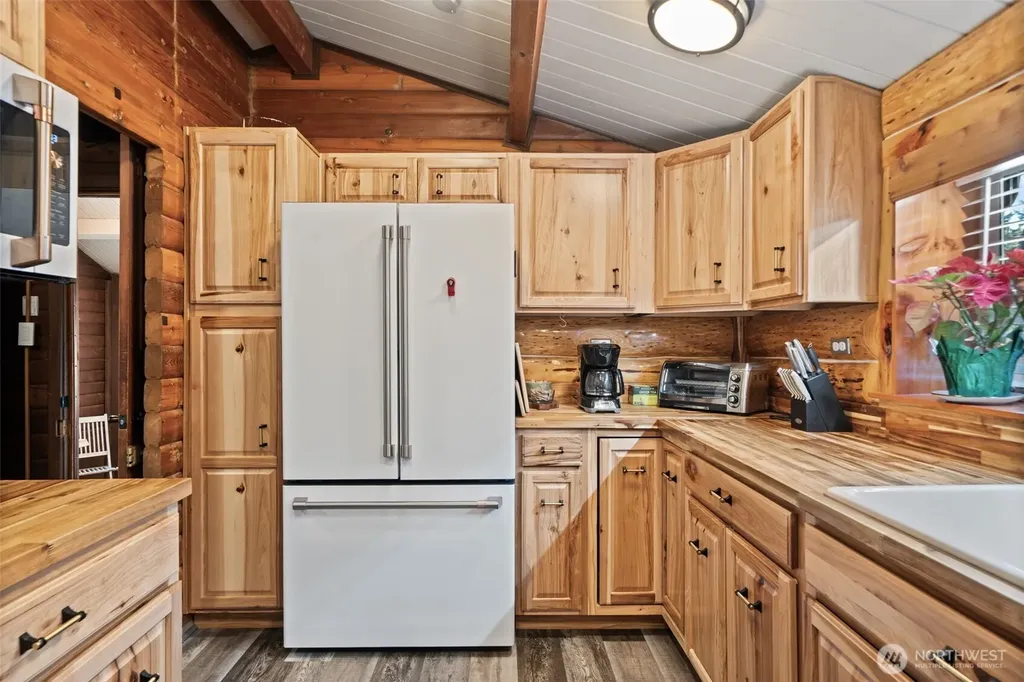 9361 Misery Point Road NW Seabeck WA 98380