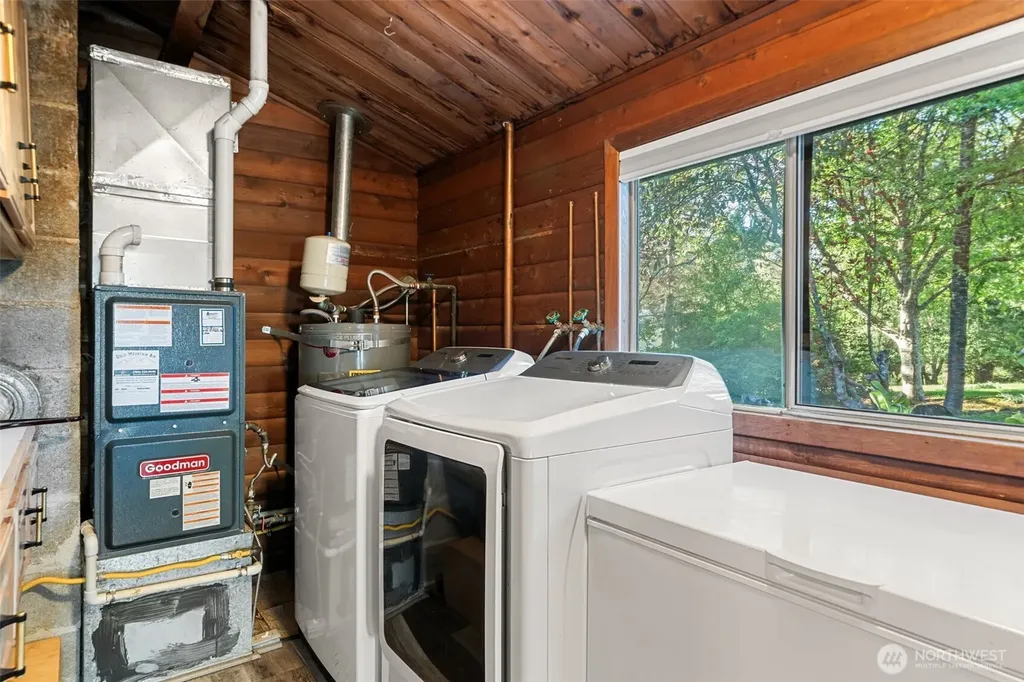 9361 Misery Point Road NW Seabeck WA 98380