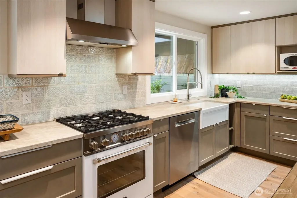 9503 Odin Way Bothell WA 98011