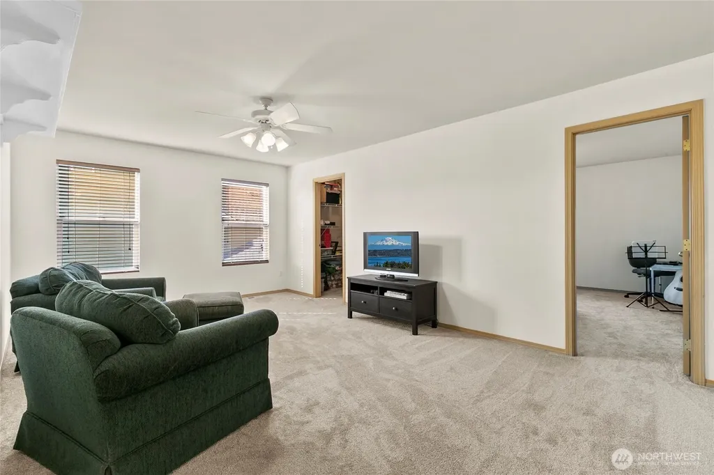 23415 SE 262nd Street Maple Valley WA 98038