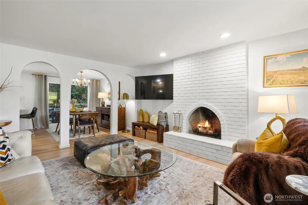 16704 188th Place NE Woodinville WA 98072