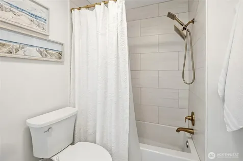 16704 188th Place NE Woodinville WA 98072