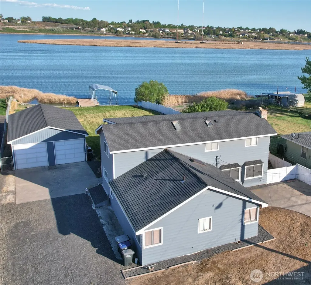 2101 W Lakeside Drive Moses Lake WA 98837