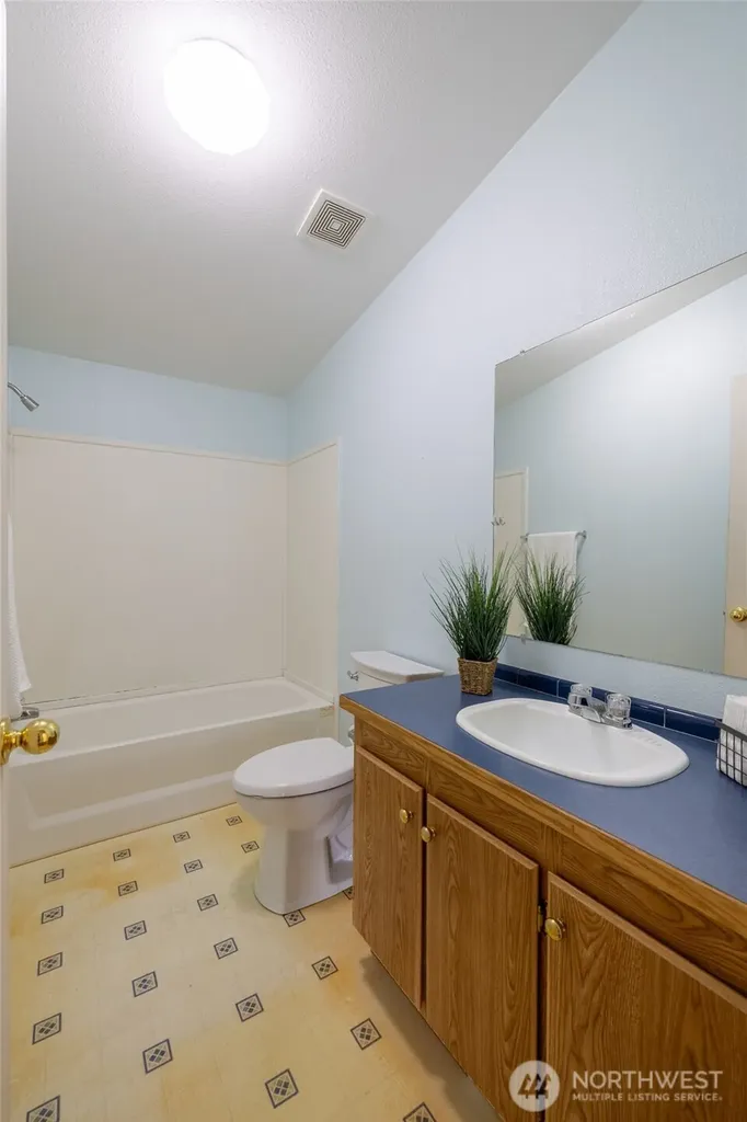2508 Jackson Highway Chehalis WA 98532