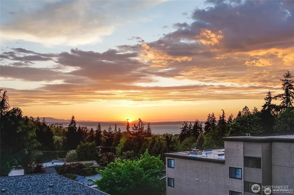1110 5th Avenue S Edmonds WA 98020