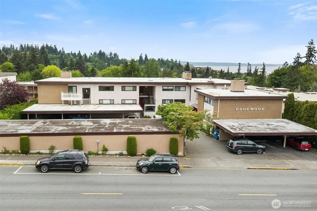 1110 5th Avenue S Edmonds WA 98020