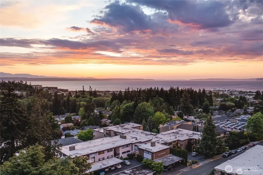 1110 5th Avenue S Edmonds WA 98020