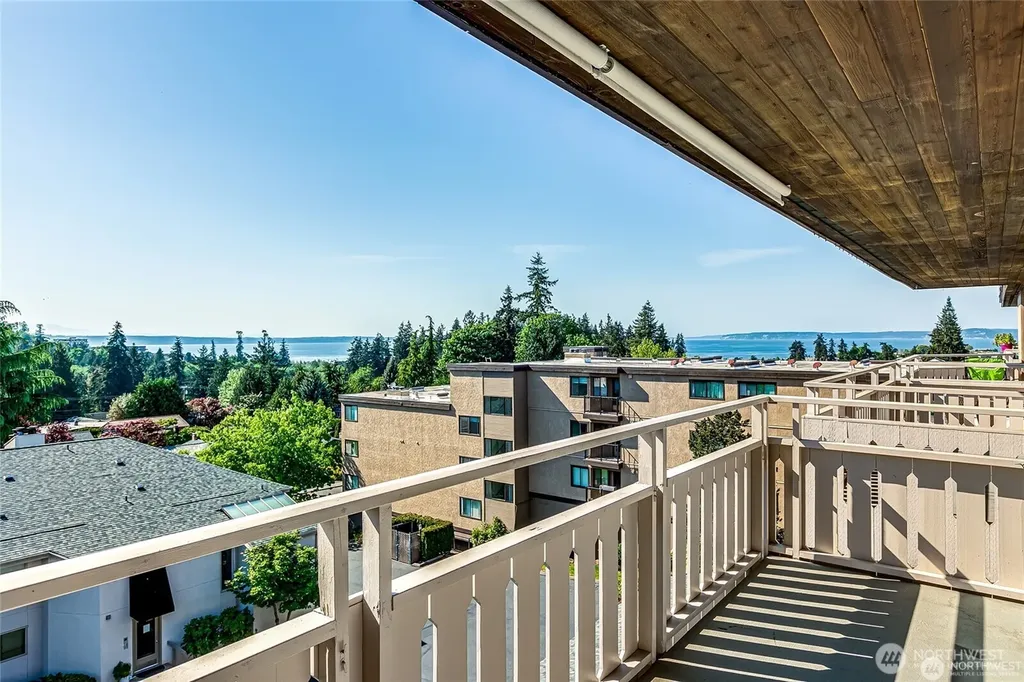 1110 5th Avenue S Edmonds WA 98020