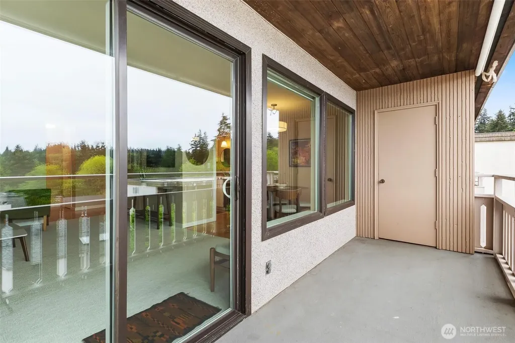 1110 5th Avenue S Edmonds WA 98020