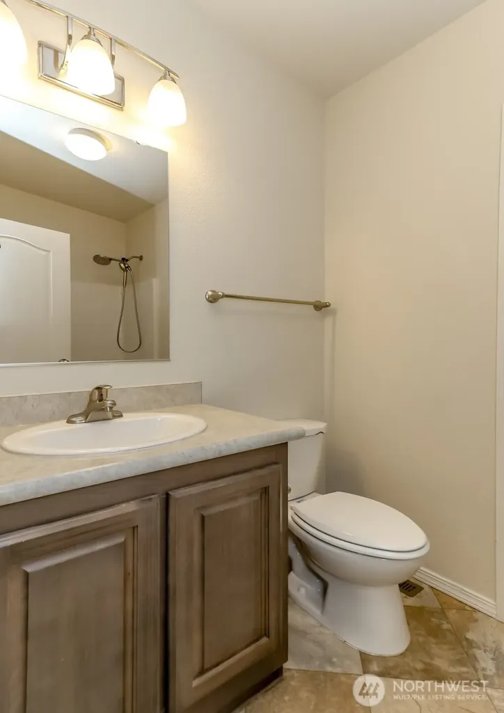 7104 141st Avenue E Sumner WA 98390