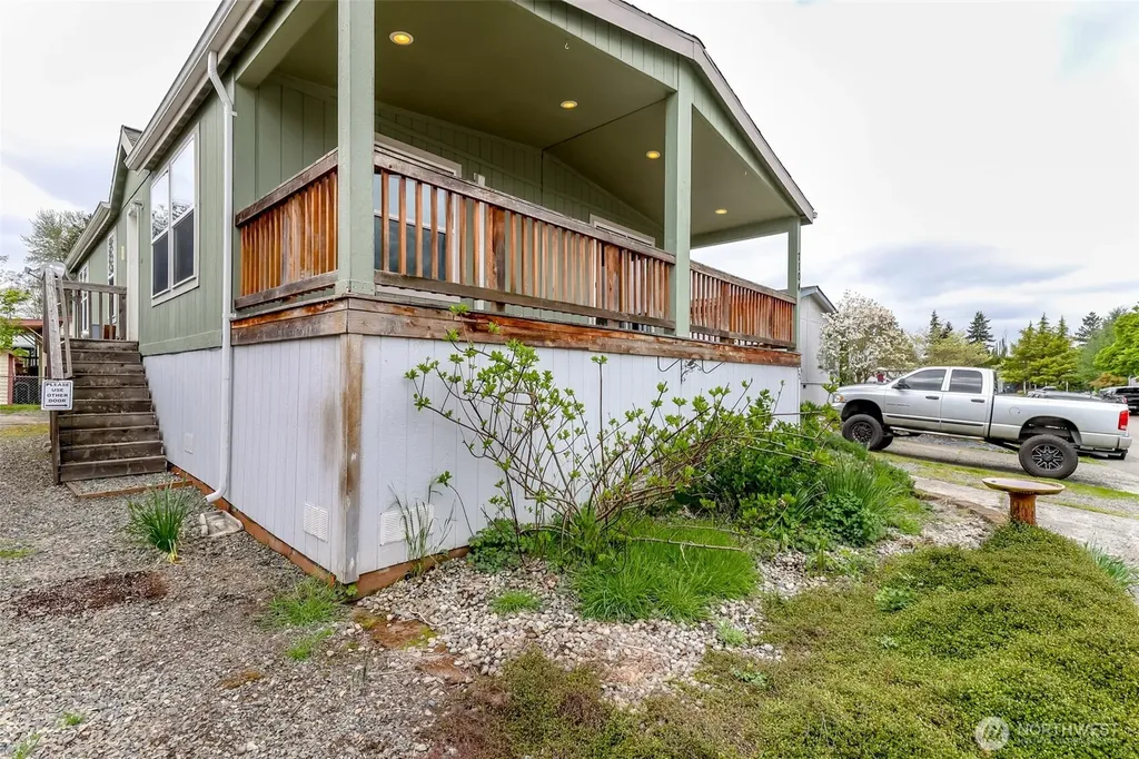 7104 141st Avenue E Sumner WA 98390
