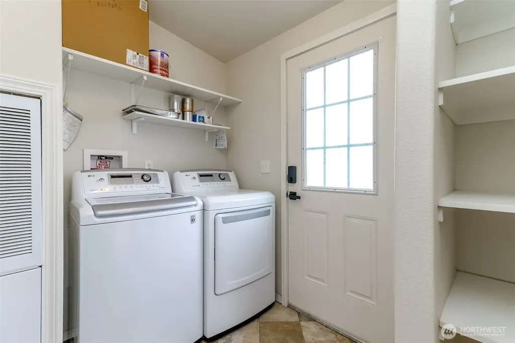 7104 141st Avenue E Sumner WA 98390