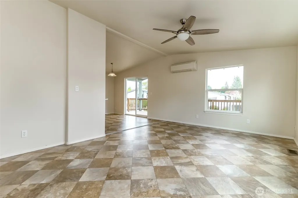 7104 141st Avenue E Sumner WA 98390