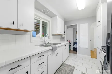 7032 Fawcett Avenue Tacoma WA 98408