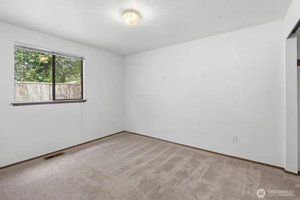 611 Phoenix Street NE Olympia WA 98506