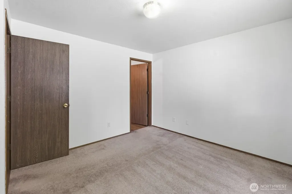 611 Phoenix Street NE Olympia WA 98506