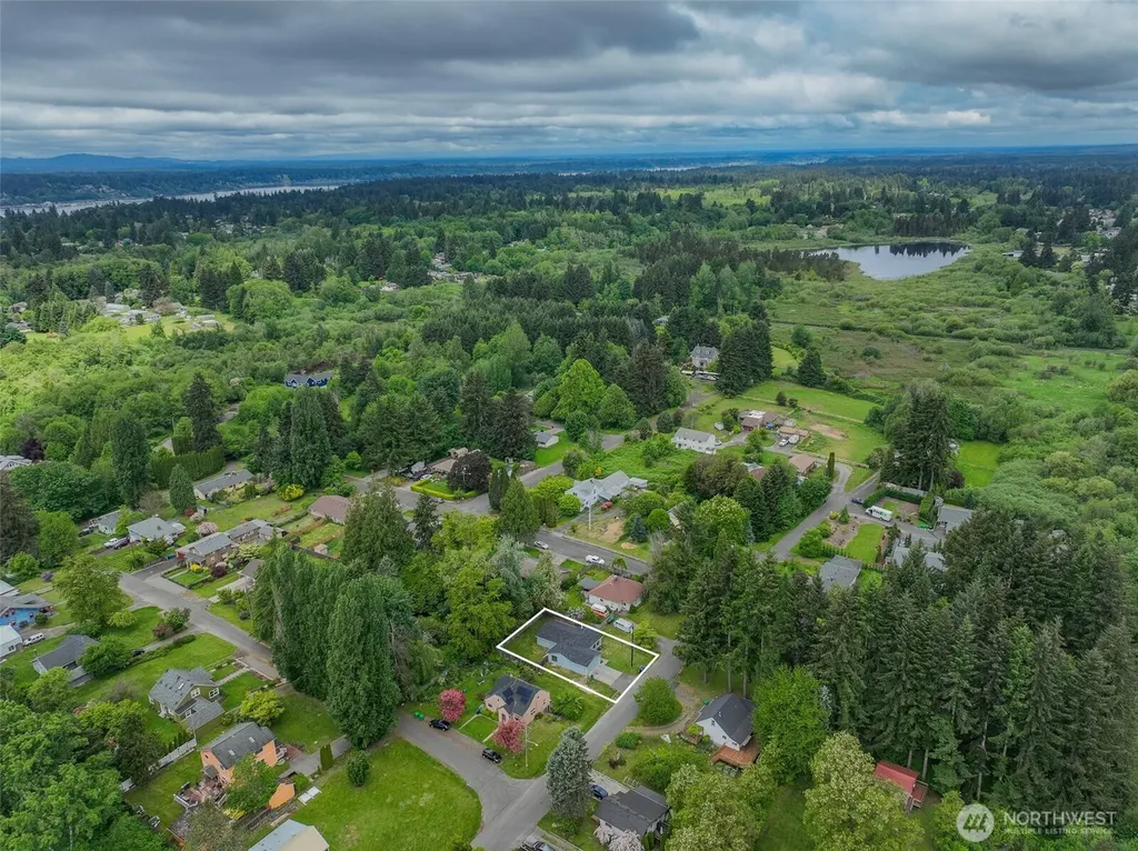 611 Phoenix Street NE Olympia WA 98506