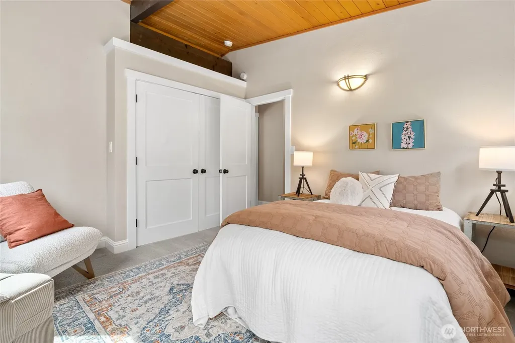 6219 89th Avenue SE Mercer Island WA 98040