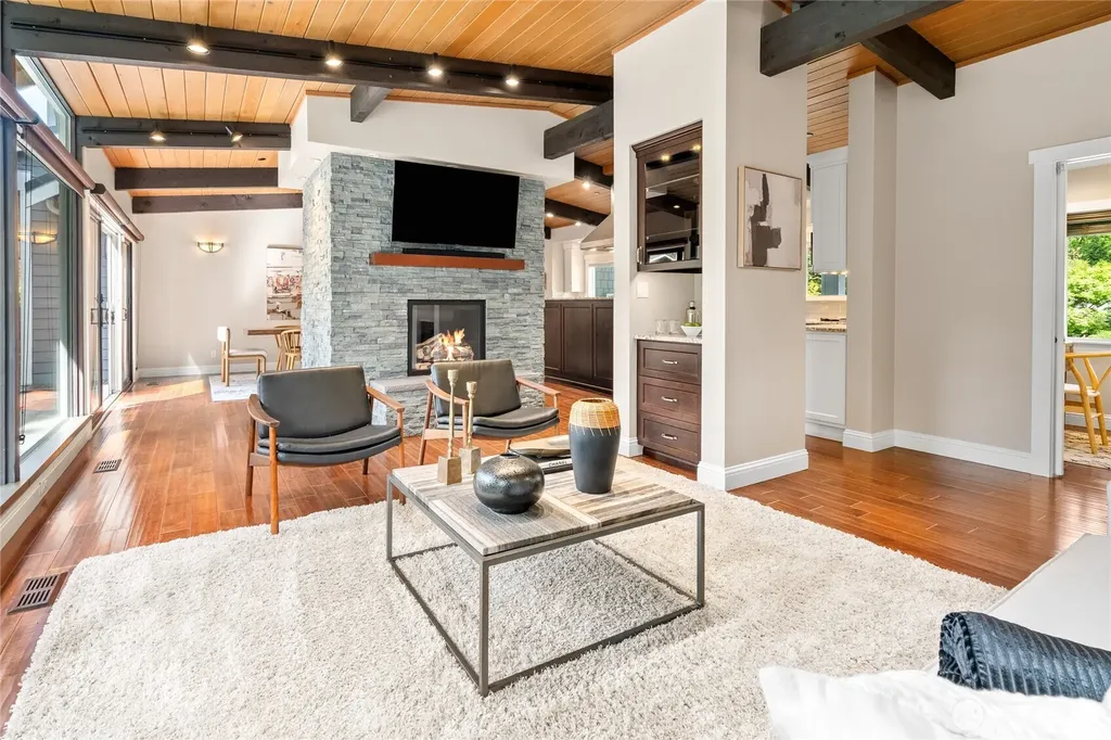 6219 89th Avenue SE Mercer Island WA 98040