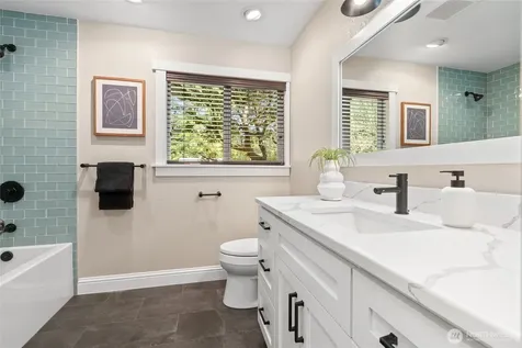 6219 89th Avenue SE Mercer Island WA 98040
