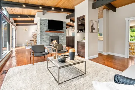 6219 89th Avenue SE Mercer Island WA 98040