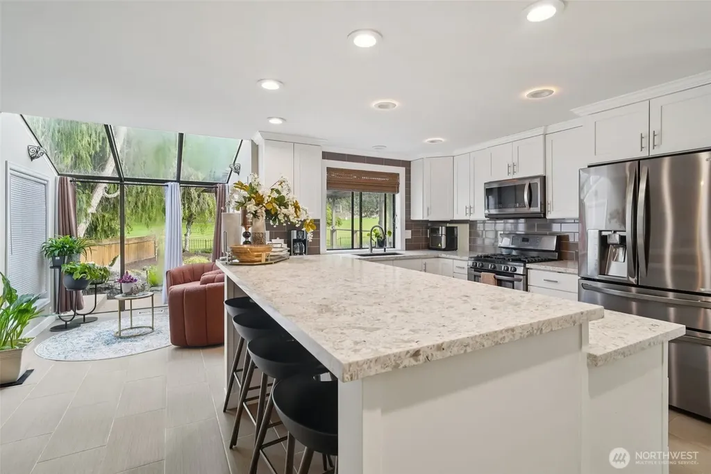 25114 Lake Wilderness Country Club Drive SE Maple Valley WA 98038