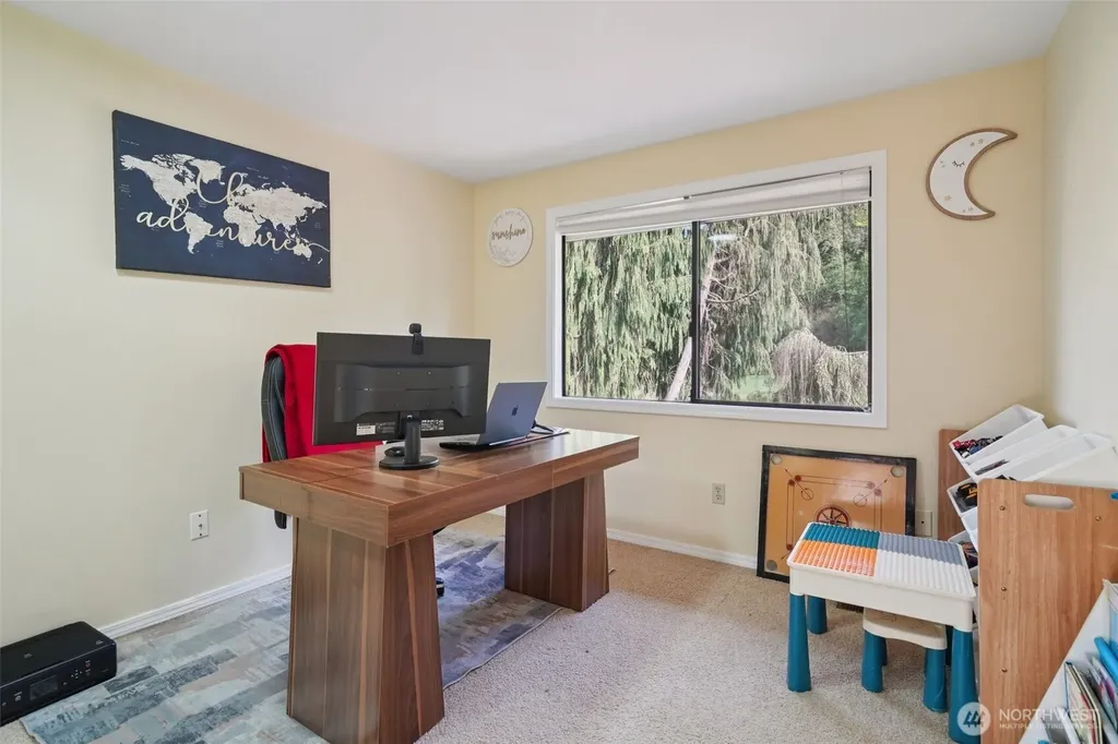 25114 Lake Wilderness Country Club Drive SE Maple Valley WA 98038