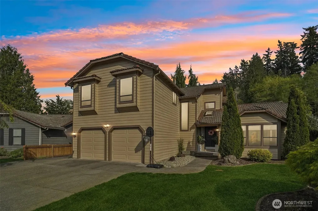 25114 Lake Wilderness Country Club Drive SE Maple Valley WA 98038