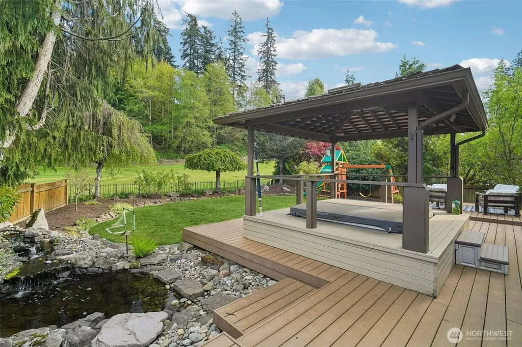 25114 Lake Wilderness Country Club Drive SE Maple Valley WA 98038