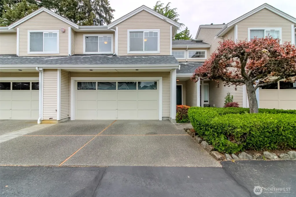 4714 Fairwood Blvd NE Tacoma WA 98422