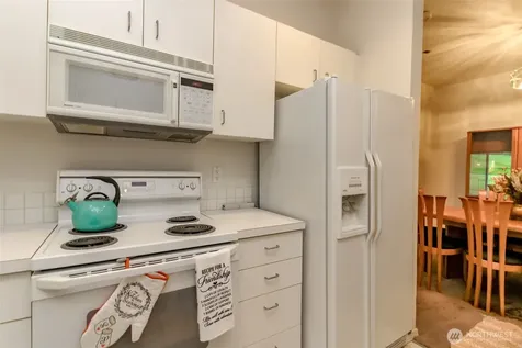 4714 Fairwood Blvd NE Tacoma WA 98422