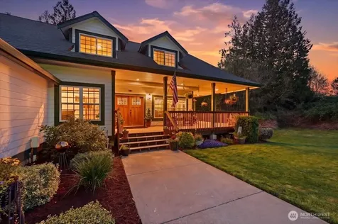 12811 Kapowsin Highlands Drive E Graham WA 98338