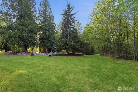 12811 Kapowsin Highlands Drive E Graham WA 98338
