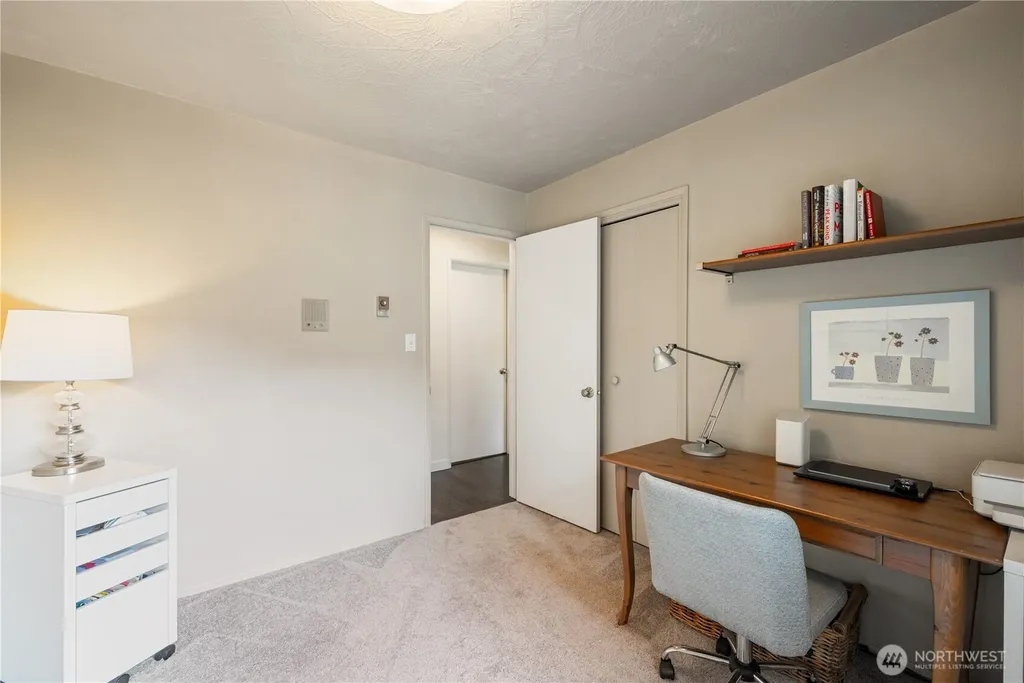 303 E Cedar Lane Longview WA 98632