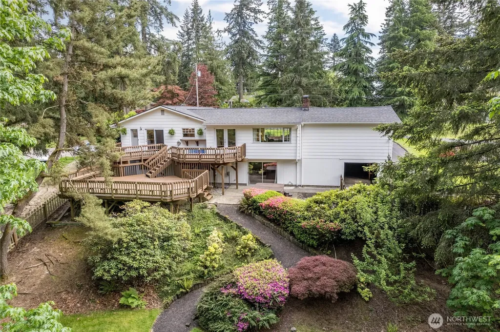 303 E Cedar Lane Longview WA 98632