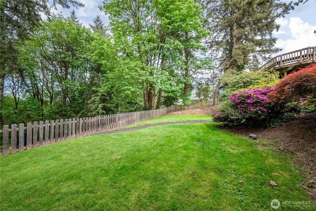 303 E Cedar Lane Longview WA 98632