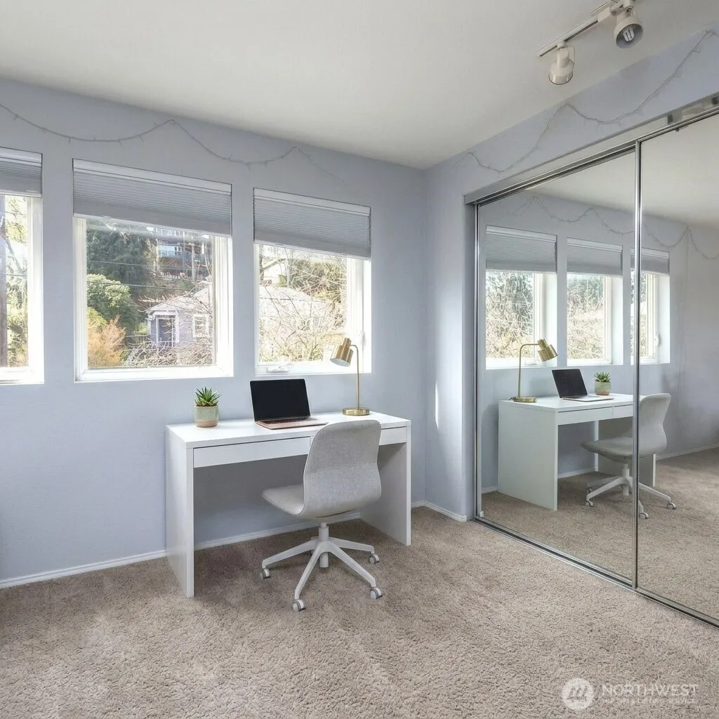 4258 Whitman Avenue N Seattle WA 98103