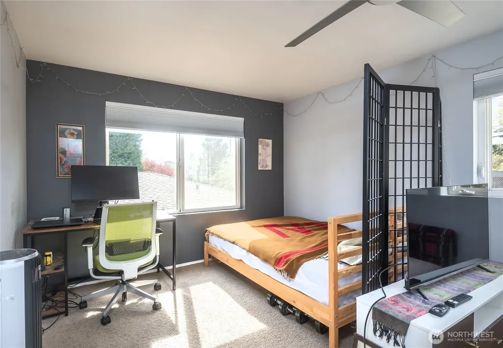 4258 Whitman Avenue N Seattle WA 98103