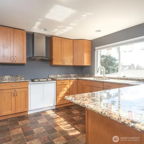 4258 Whitman Avenue N Seattle WA 98103