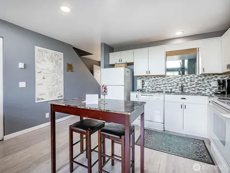 7806 Birch Bay Drive Birch Bay WA 98230