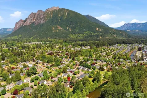 225 SE 10th Circle North Bend WA 98045