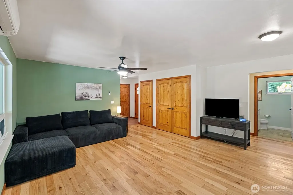 30978 Old Hansville Road NE Kingston WA 98346