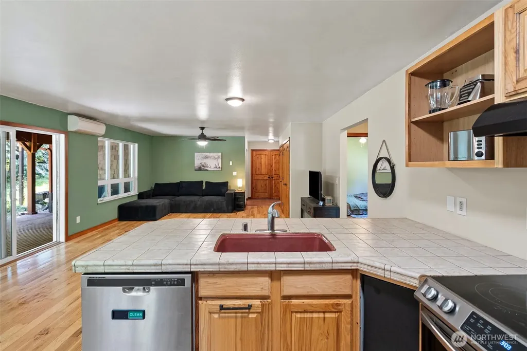 30978 Old Hansville Road NE Kingston WA 98346