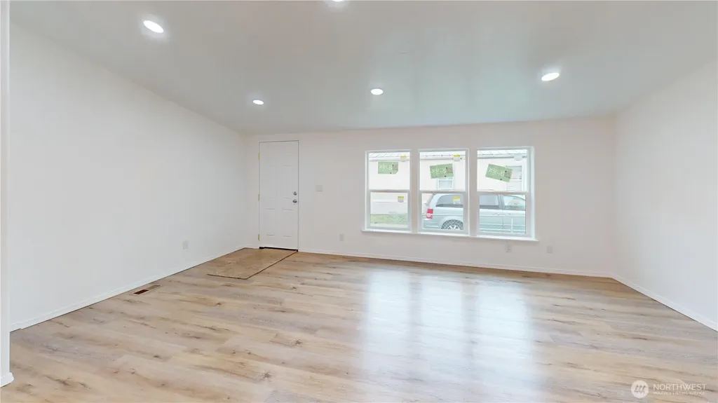6618 236th Street Ct E Graham WA 98338