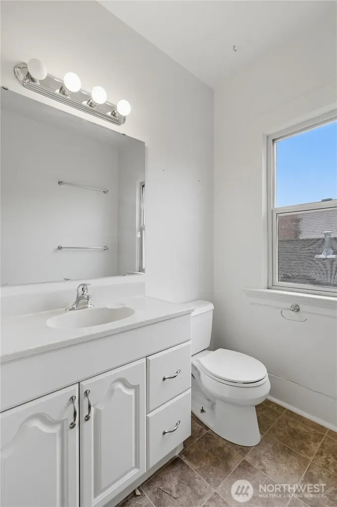 317 18th Avenue E Seattle WA 98112