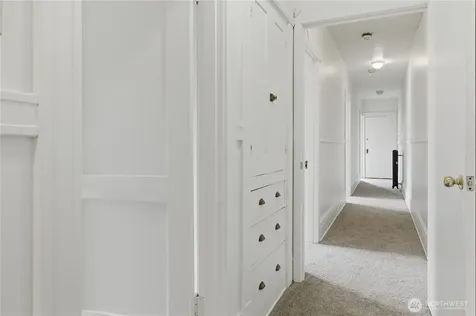 317 18th Avenue E Seattle WA 98112