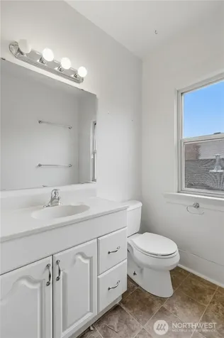 317 18th Avenue E Seattle WA 98112