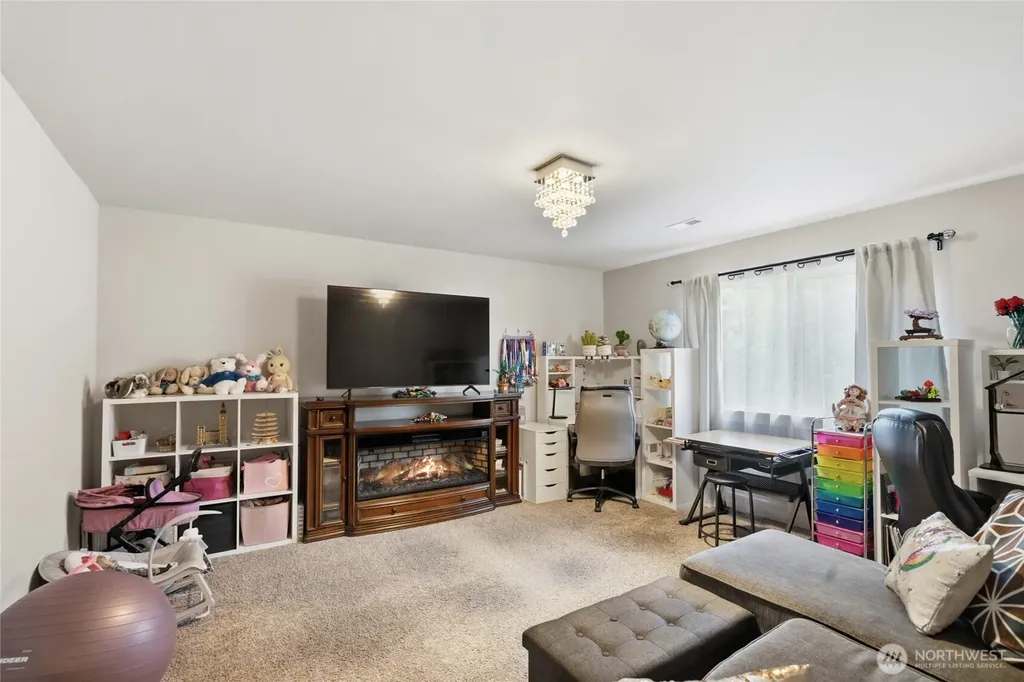 26029 242nd Place SE Maple Valley WA 98038